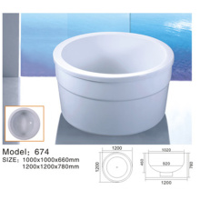 White Mini Bath Tub For Bathroom